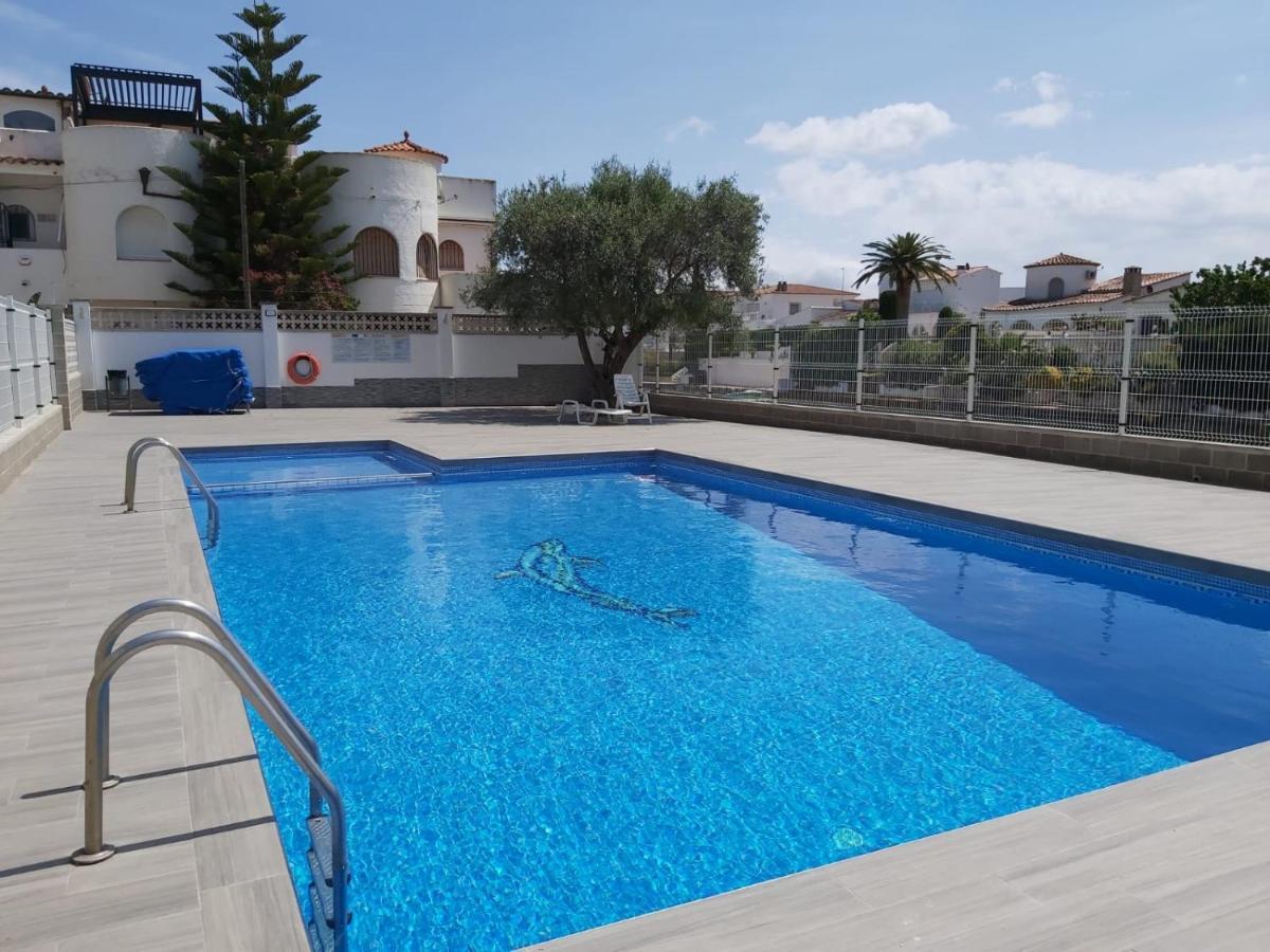 Apartament Amb Piscina Empuriabrava Esterno foto